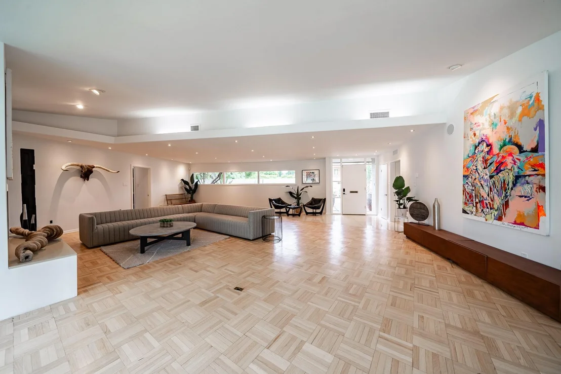 Photo of 741 Rivercrest Drive