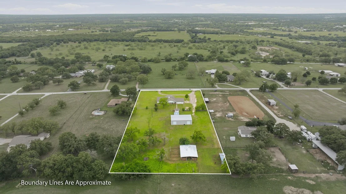 Photo of 621 County Road 484