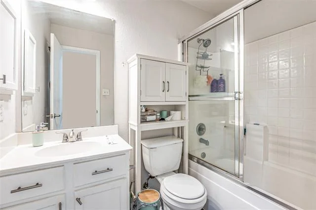Photo of 4372 Onyx Drive