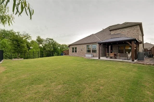 Photo of 4015 Cloverleaf Trail