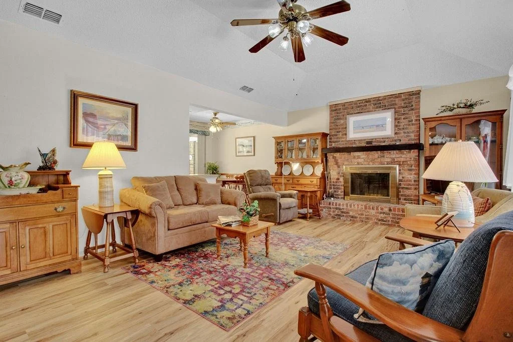 Photo of 324 Texas Drive