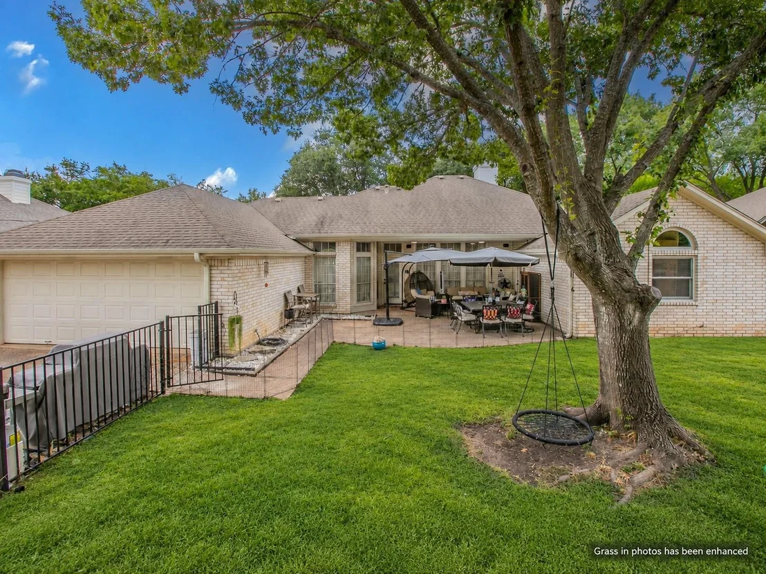 Photo of 9505 Lost Trails Drive