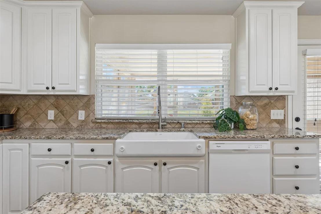 Photo of 8106 Woodside Road