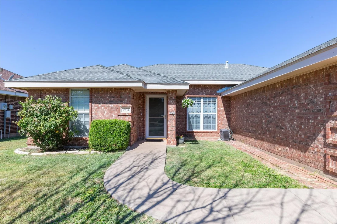 Photo of 3934 Wake Forest Lane