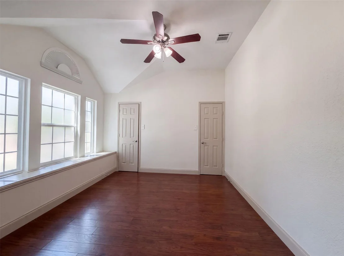 Photo of 6315 Meadow Glen Drive
