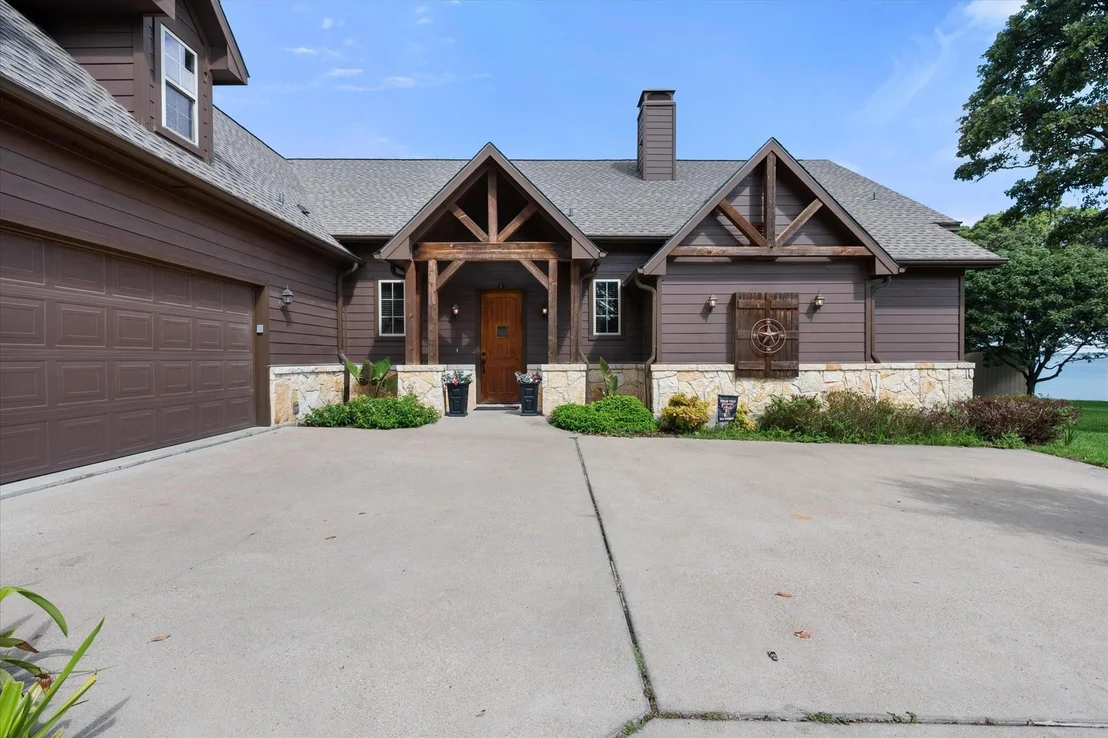 Photo of 5042 Loper Circle