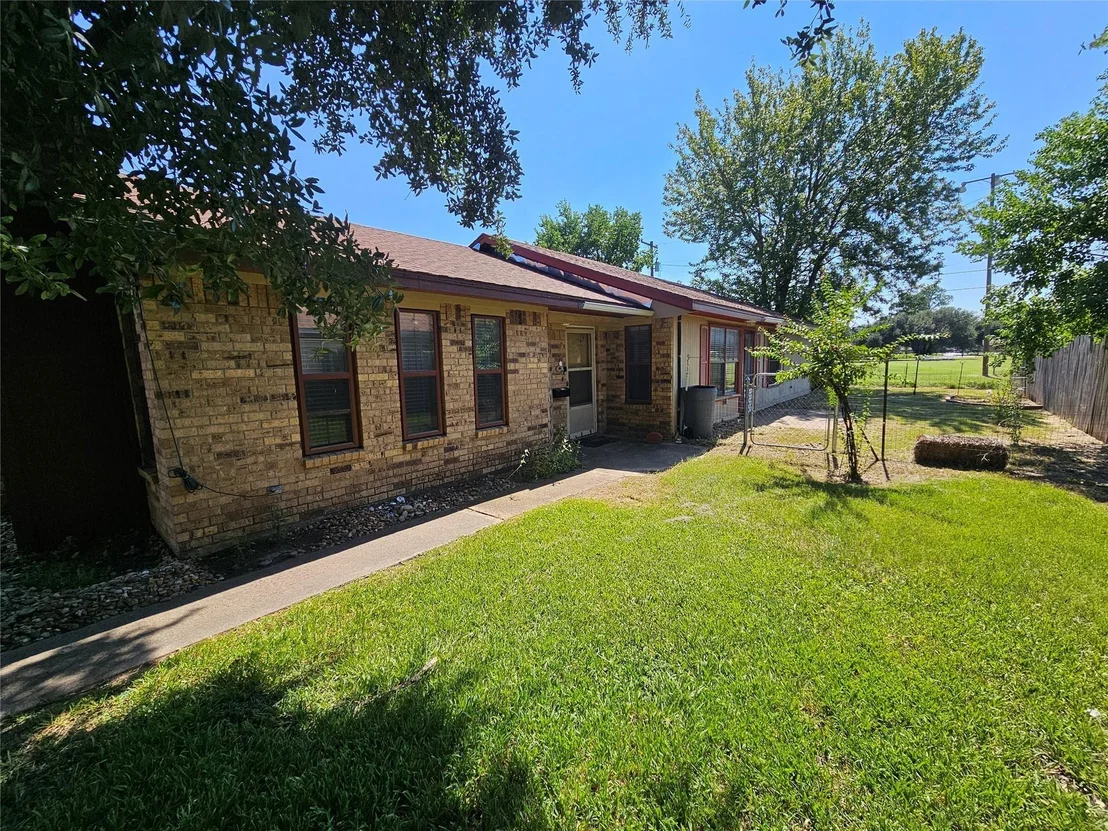 Photo of 710 Cherry Drive