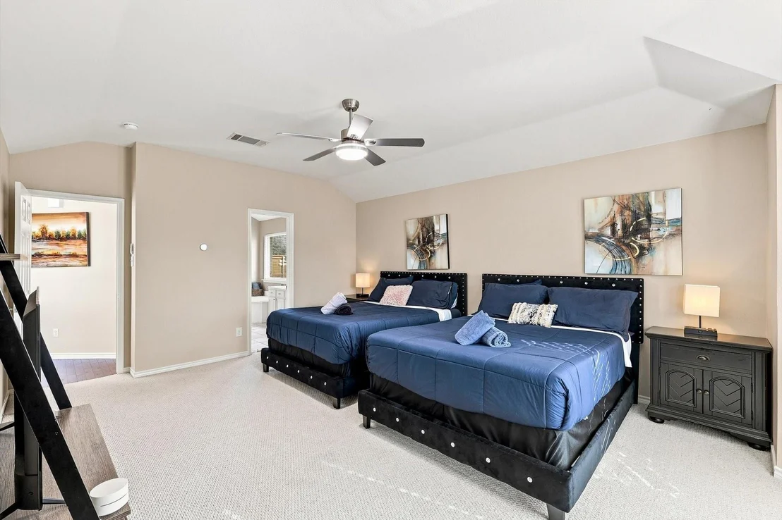 Photo of 335 Linhurst Drive