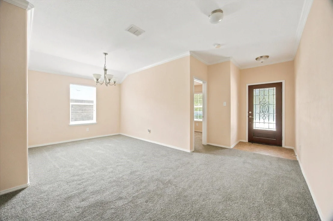 Photo of 716 Harrison Lane
