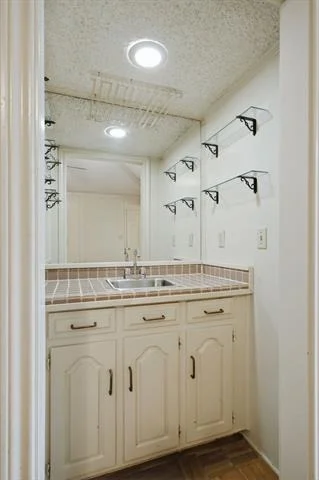 Photo of 236 Canyon Valley Drive