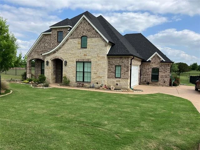 Photo of 19043 White Bluff Drive