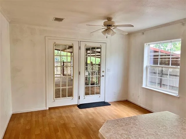 Photo of 3940 Lake Shore Drive