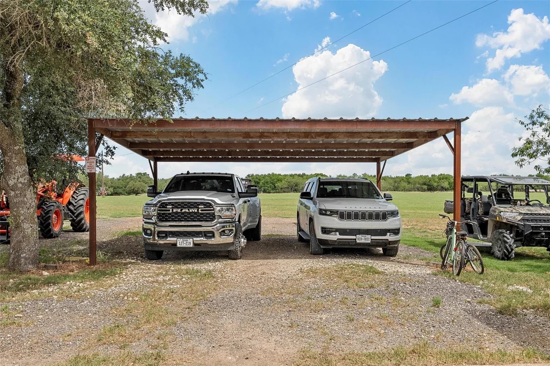 Photo of 654 County Road 473