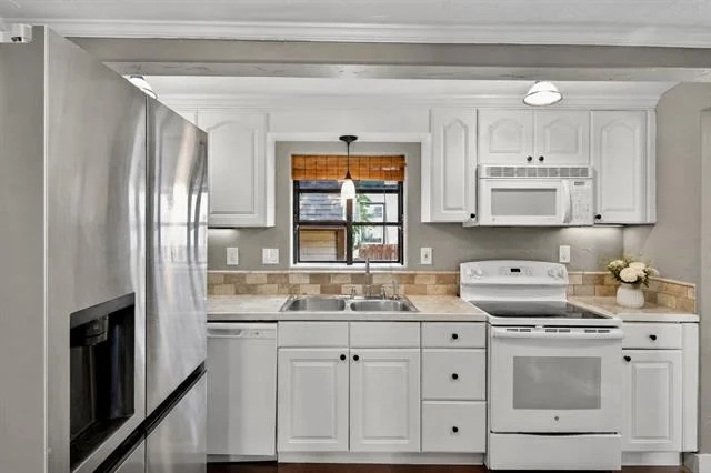 Photo of 715 W Munson Street