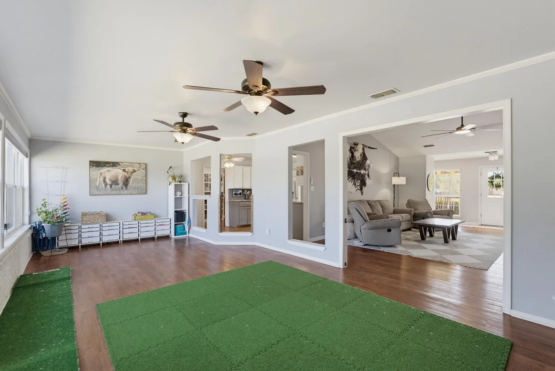 Photo of 1361 Larned Lane
