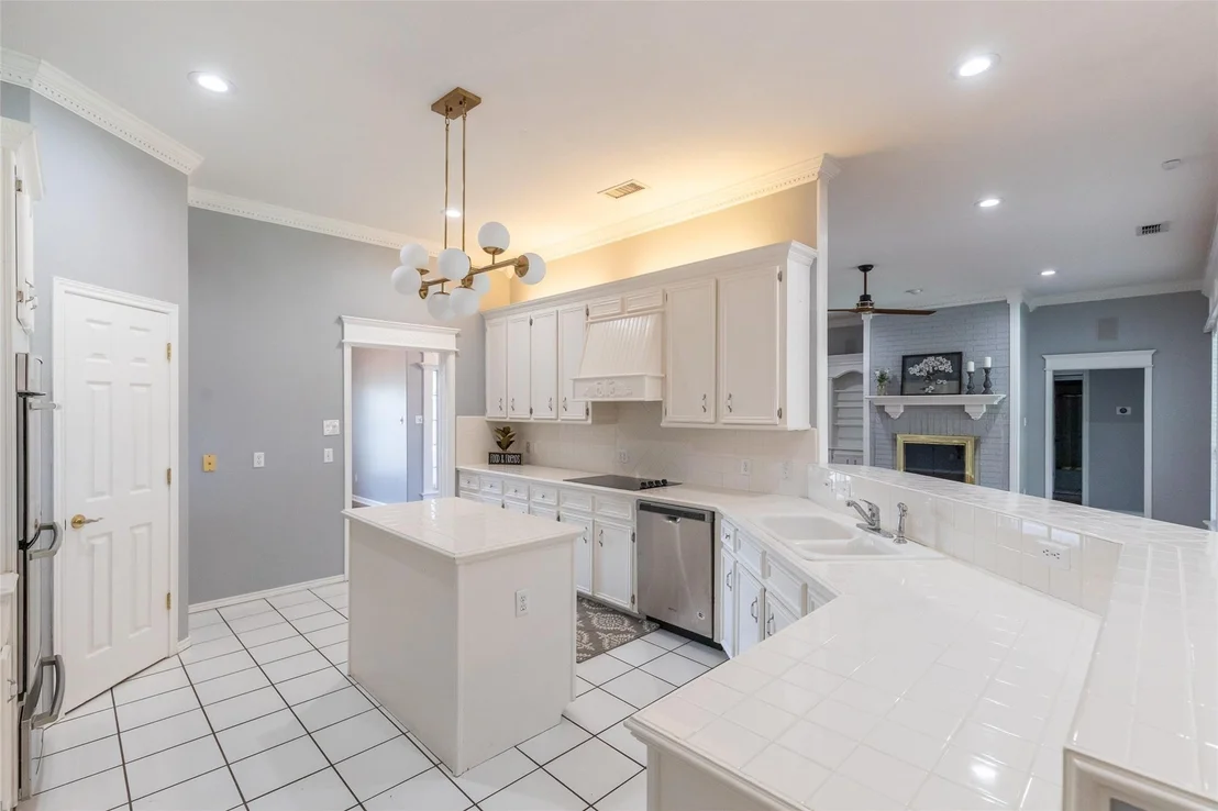 Photo of 1418 Kingwood Circle