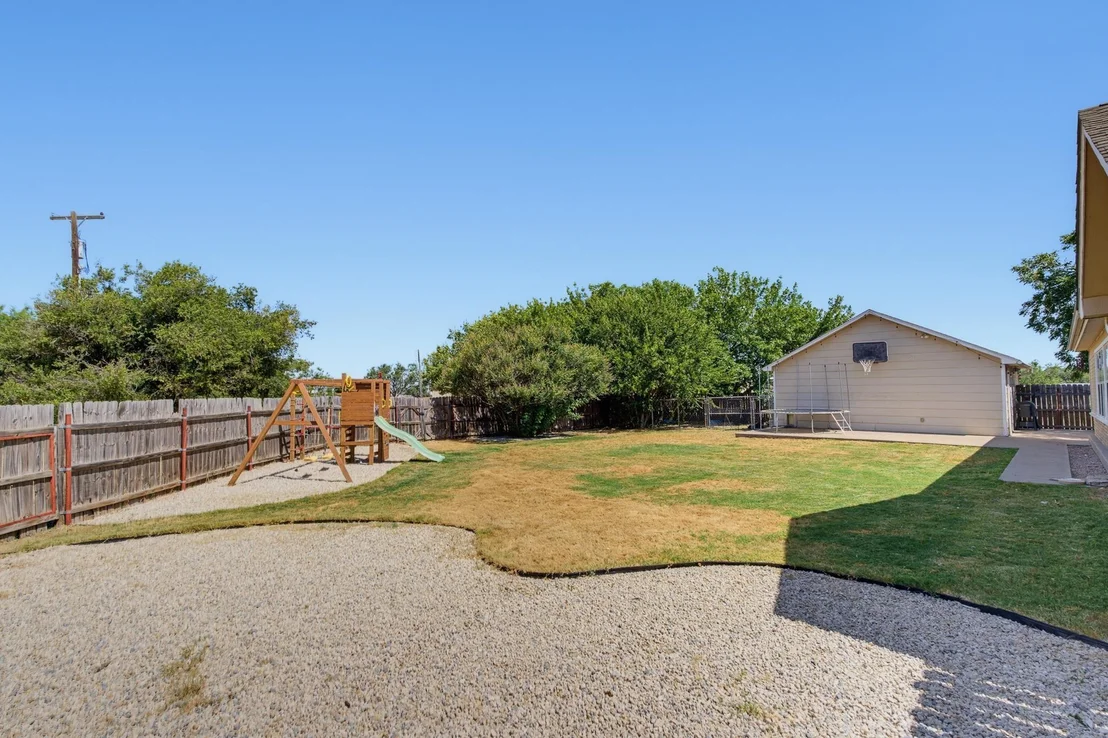 Photo of 1361 Larned Lane