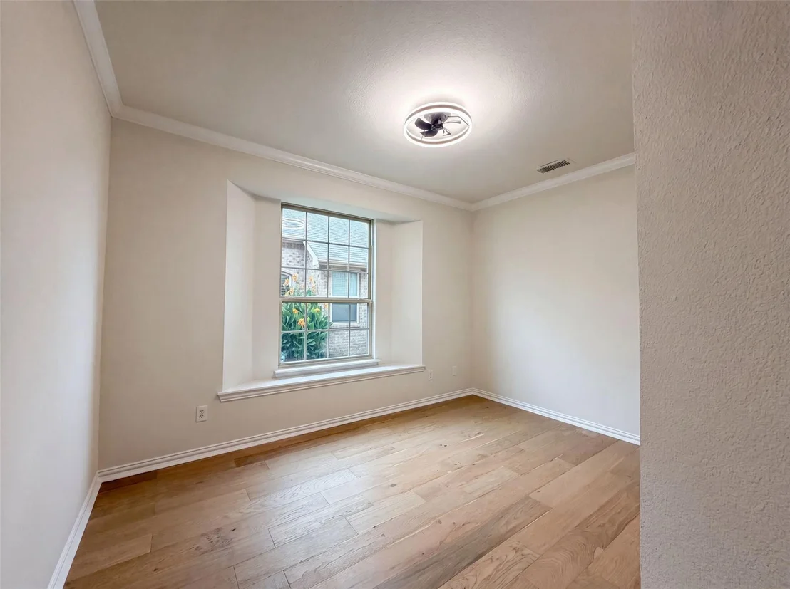 Photo of 1421 Caruth Lane