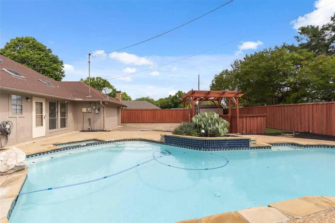 Photo of 200 Sunny Crest Drive