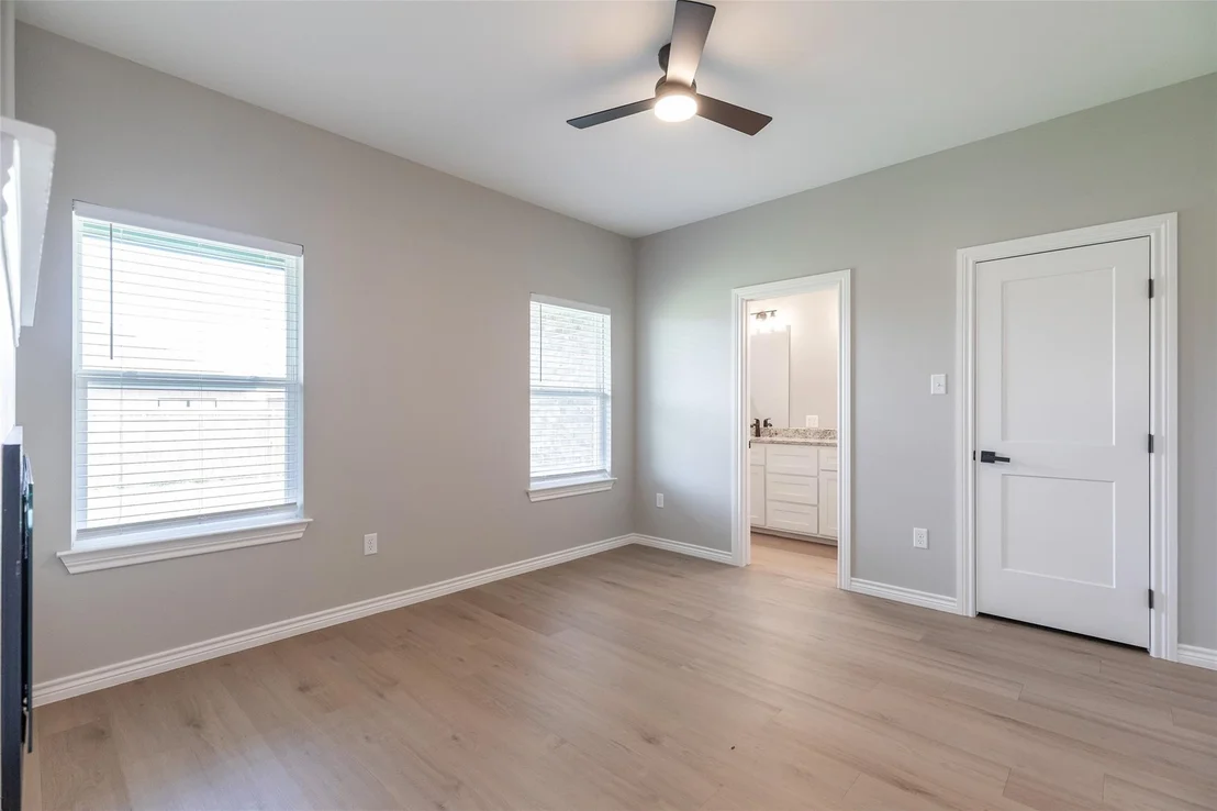Photo of 7904 Freedom Crest Avenue