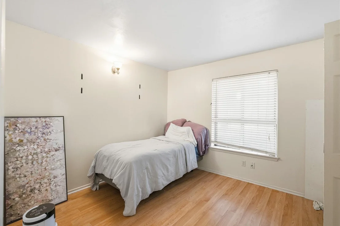Photo of 419 Buffalo Drive