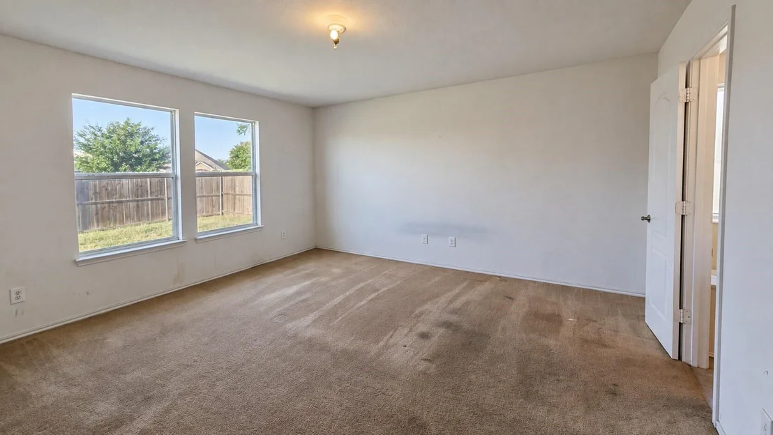 Photo of 613 Redwing Drive