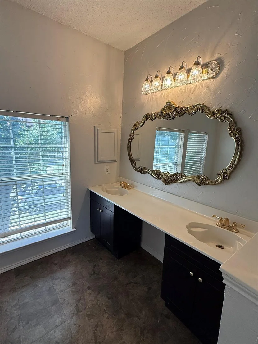 Photo of 4922 Silverweed Drive
