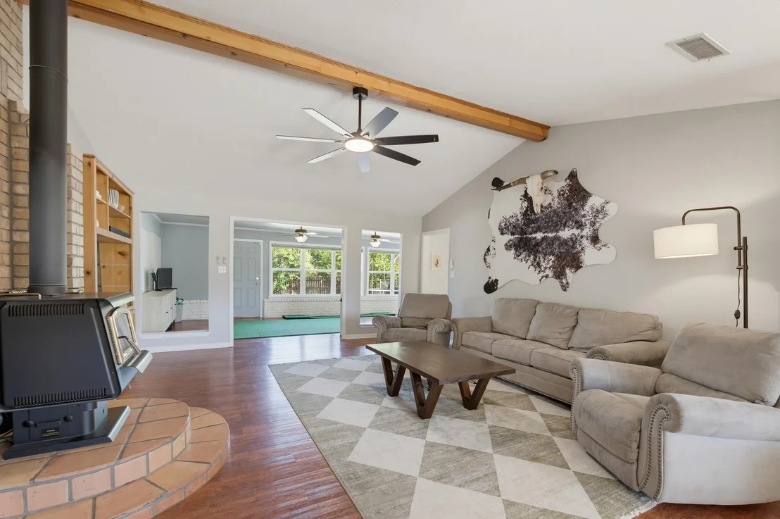 Photo of 1361 Larned Lane
