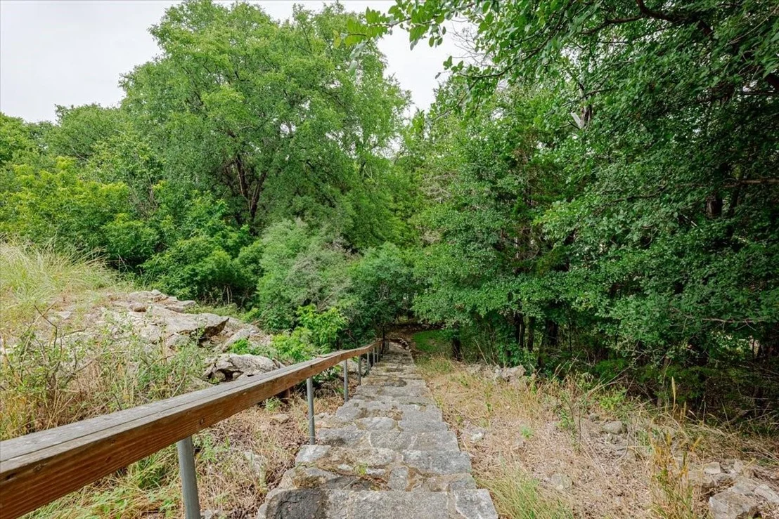 Photo of 1131 Brackeen Drive
