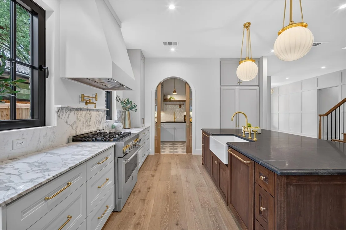Photo of 6817 Blessing Drive