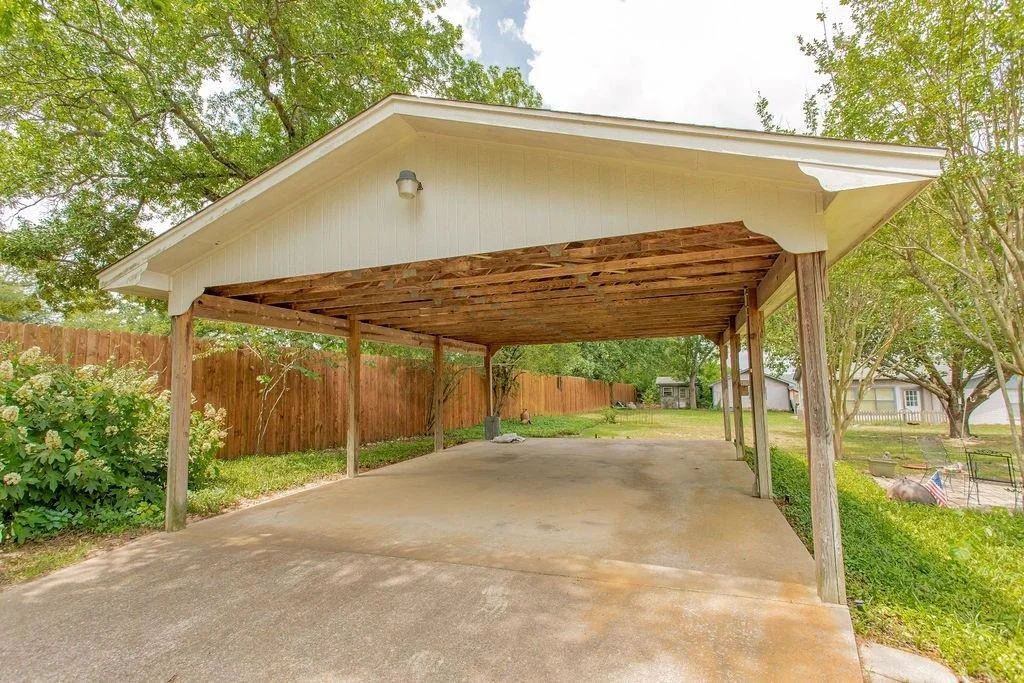 Photo of 324 Texas Drive