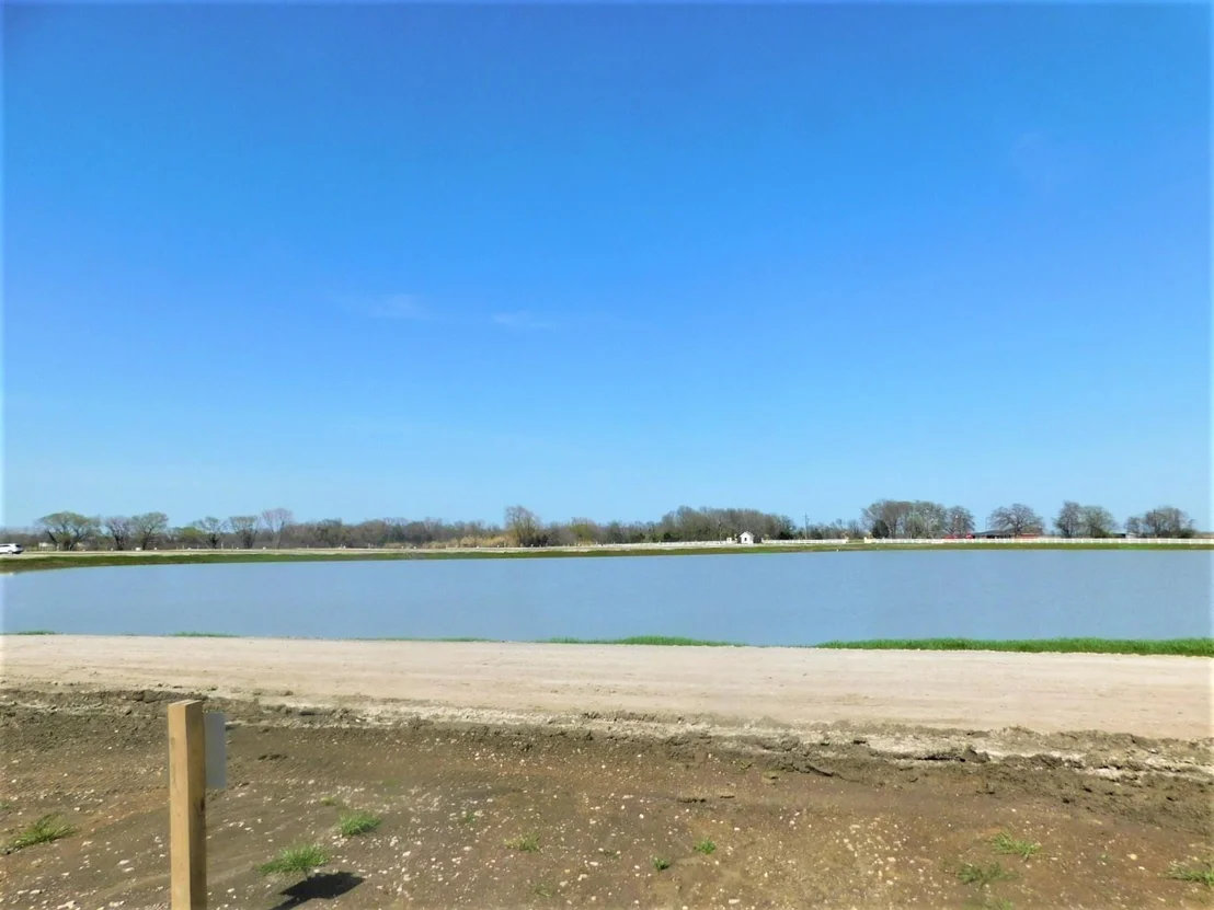 Photo of 5086 Waterfront Road