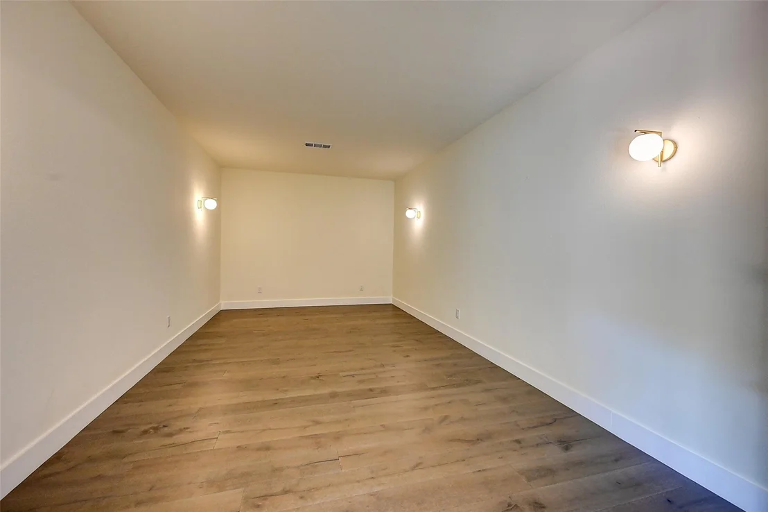 Photo of 3900 Pelham Road