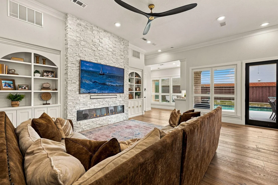 Photo of 5941 Tiburon Drive