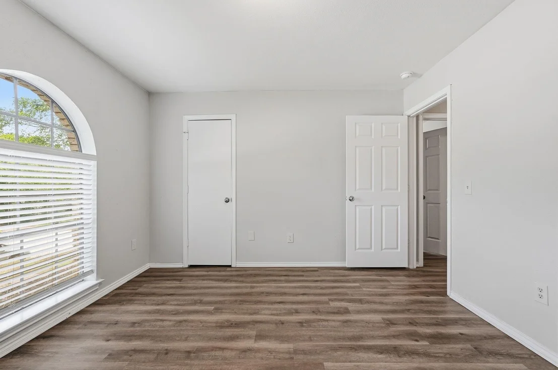 Photo of 1500 Sandy Creek Drive