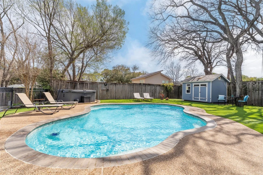 Photo of 1509 Riverview Drive
