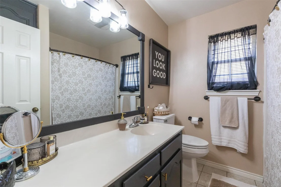 Photo of 4450 Cole Drive
