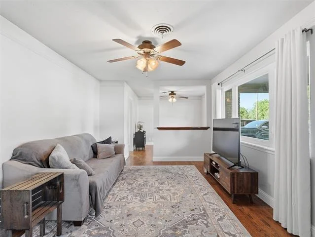 Photo of 825 Lee Drive
