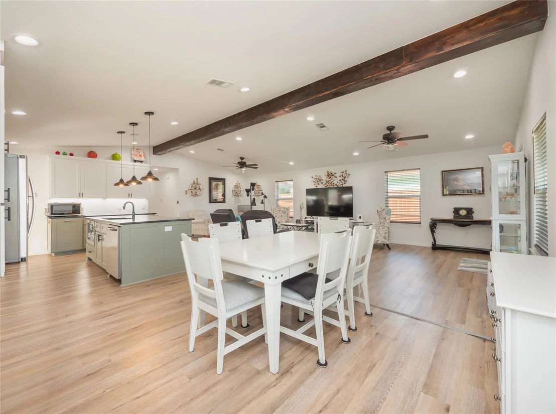 Photo of 614 W 3rd Street
