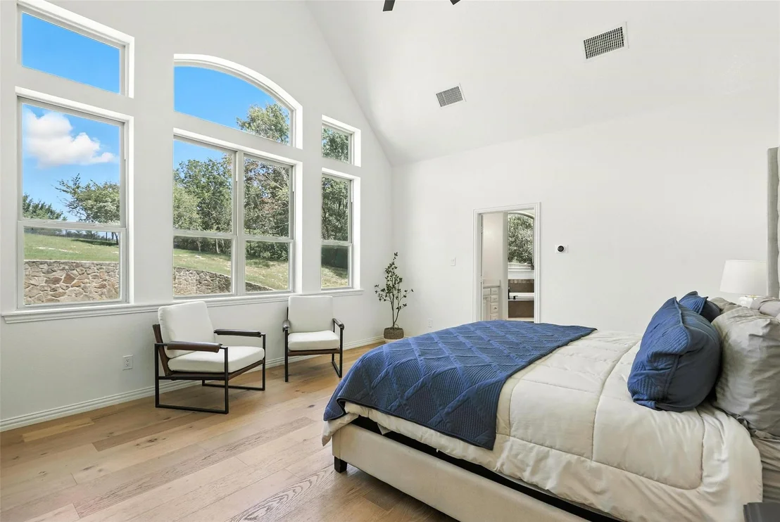 Photo of 381 Creek Bend Drive