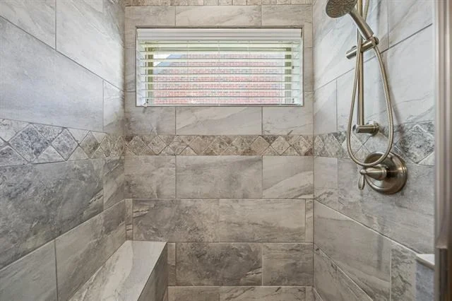 Photo of 8005 Lake Bend Drive