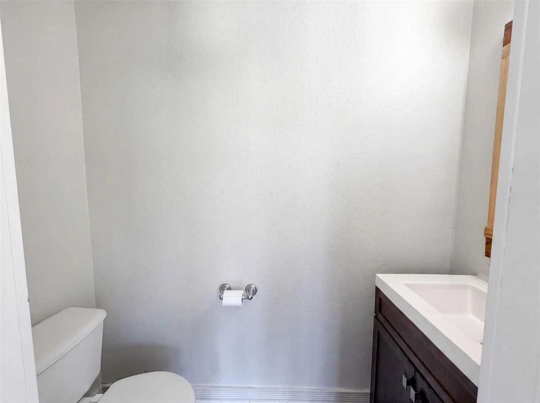 Photo of 3940 Victory Court