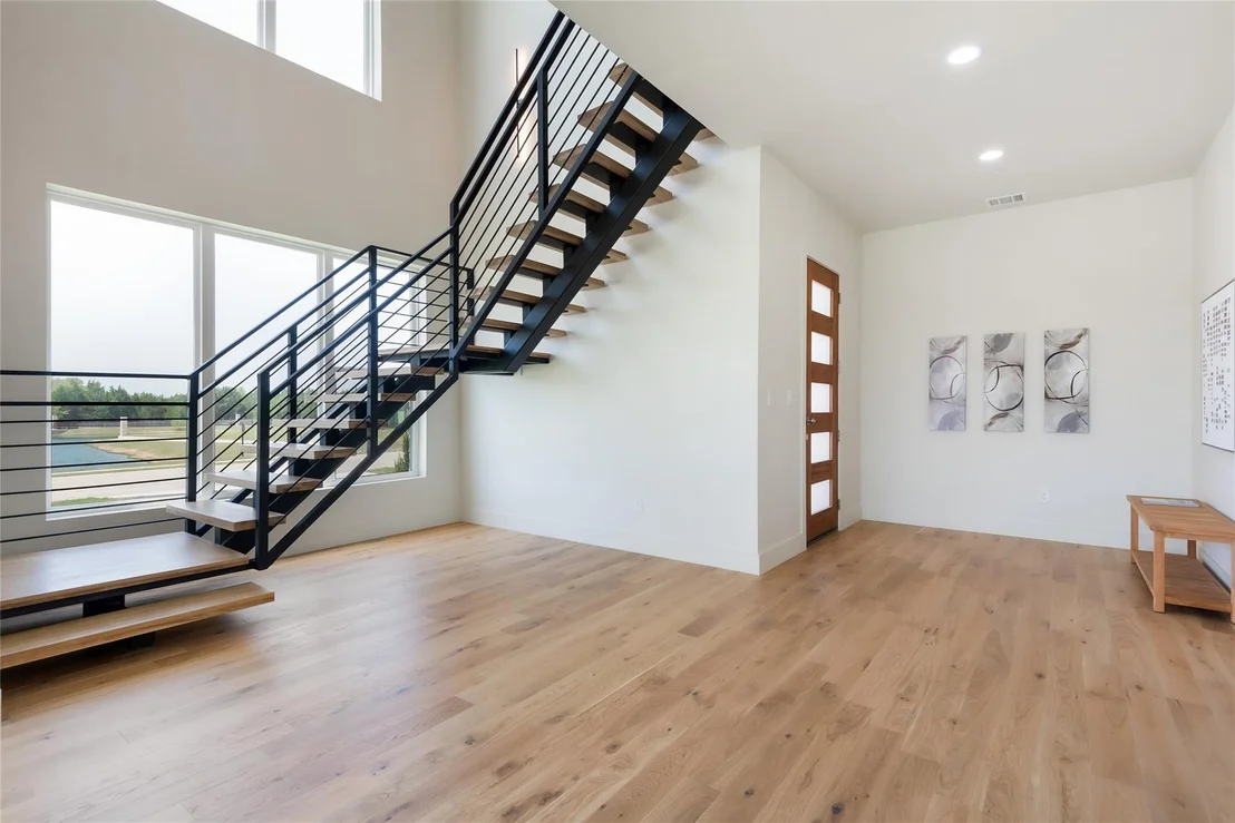 Photo of 349 Valley Trail