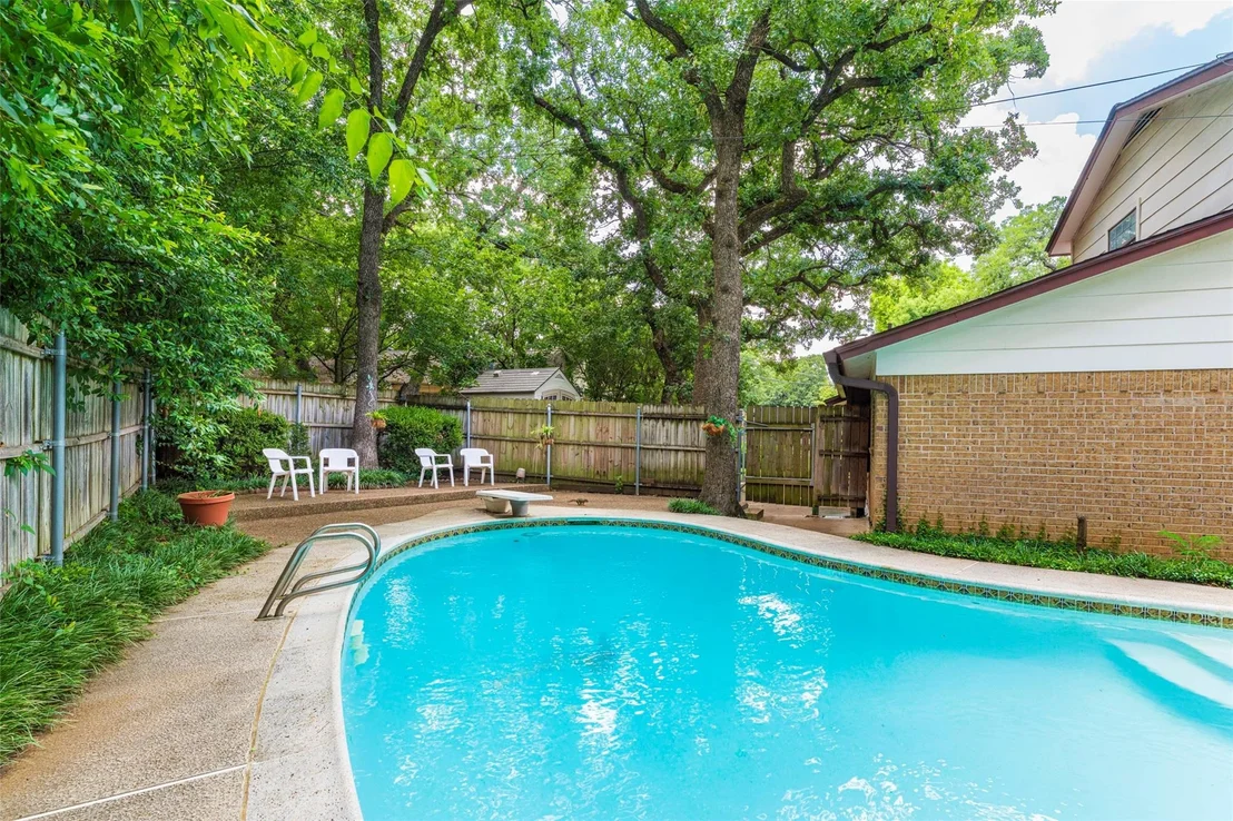 Photo of 2930 Duff Drive