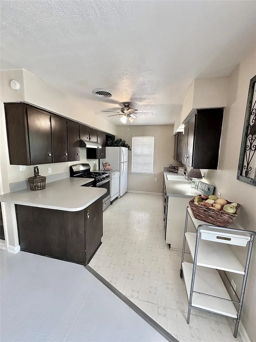Photo of 817 Laguna Drive