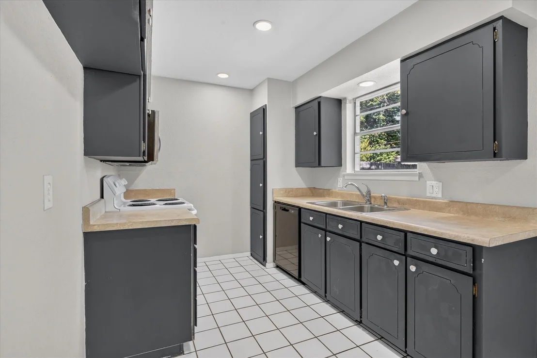 Photo of 628 Lisa Street