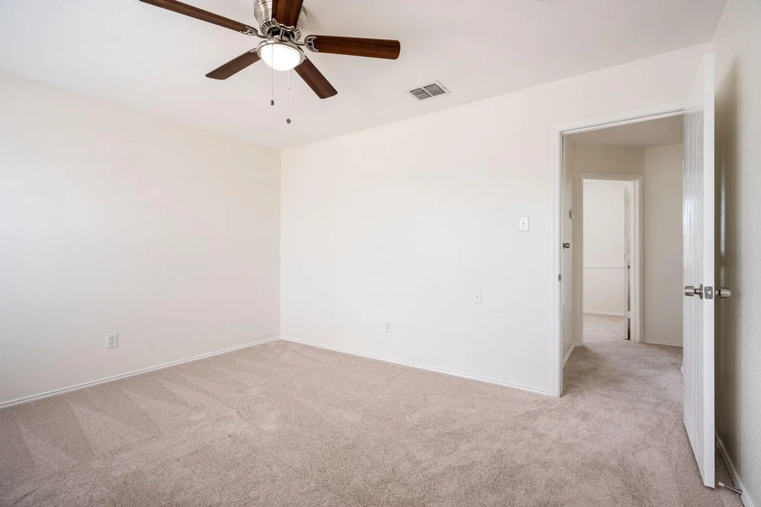 Photo of 1626 White Oak Road
