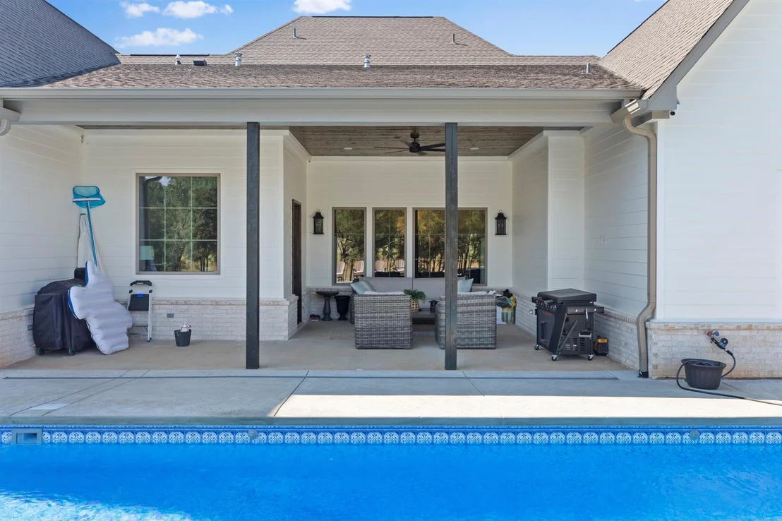 Photo of 23180 Bridle View Drive