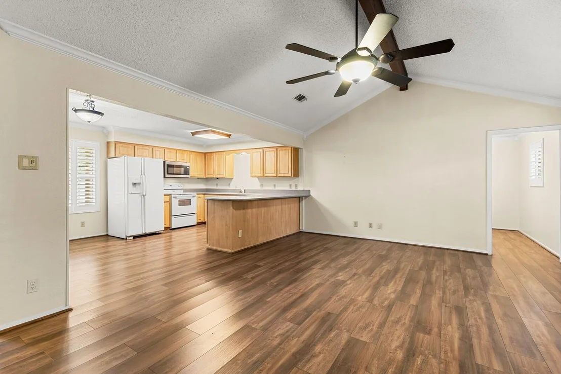 Photo of 7100 Canterbury Drive
