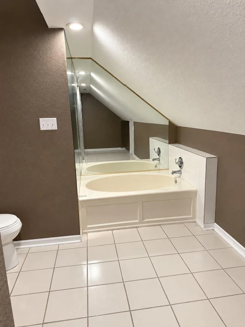 Photo of 1017 W 3rd Street